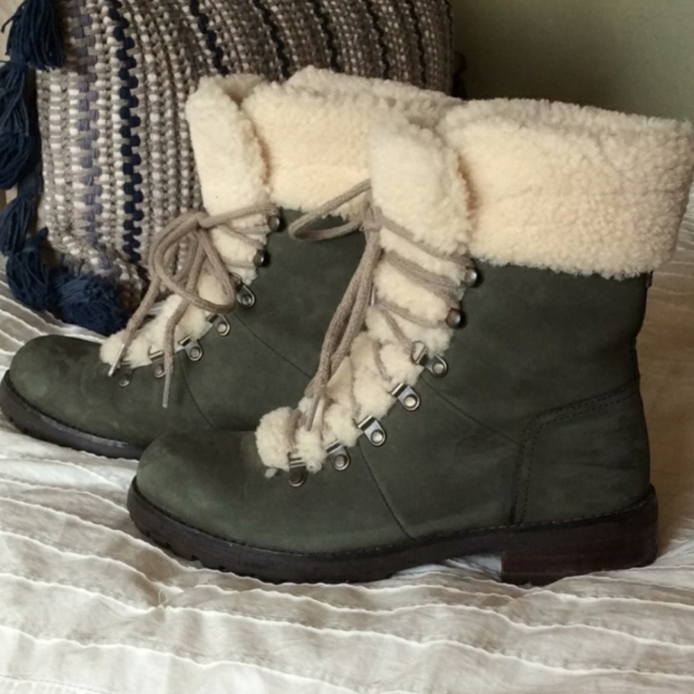 UGG Fraser boot